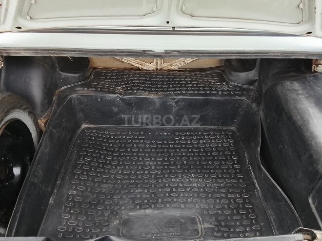 LADA (VAZ) 2106-4
