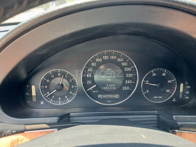 Mercedes E 220-9