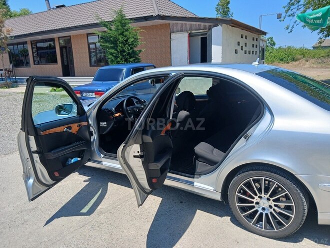 Mercedes E 220-4