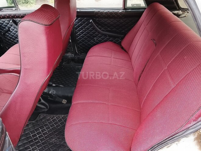 LADA (VAZ) 2106-7