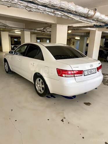 Hyundai Sonata-6