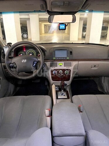 Hyundai Sonata-8
