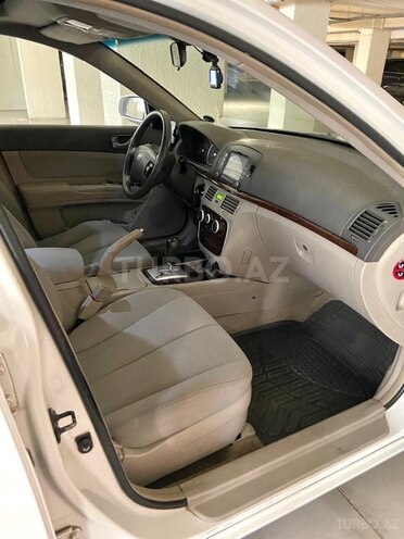 Hyundai Sonata-9