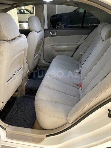 Hyundai Sonata-13