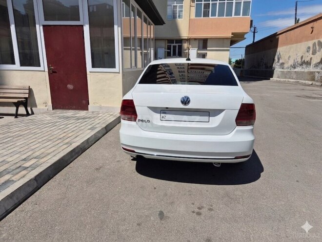 Volkswagen Polo-6