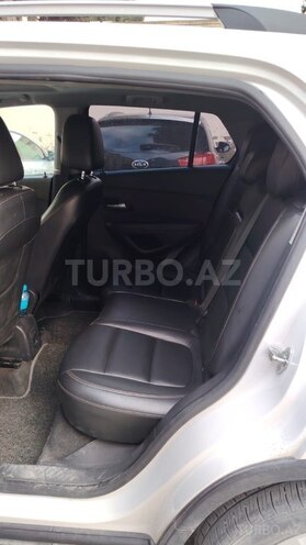 Chevrolet Trax-8