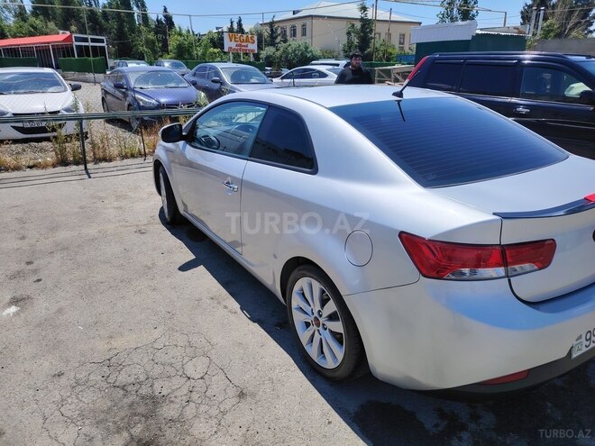 Kia Cerato Koup-8
