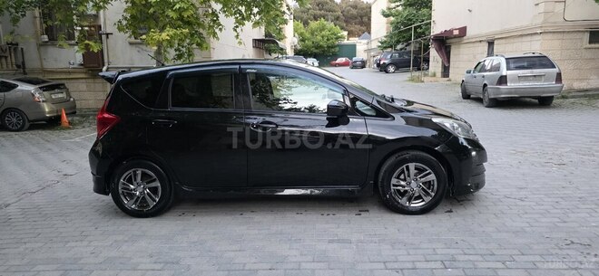 Nissan Note-7