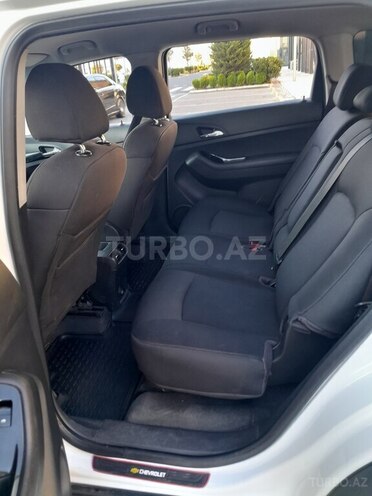 Chevrolet Orlando-9