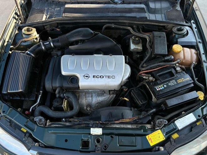 Opel Vectra-3