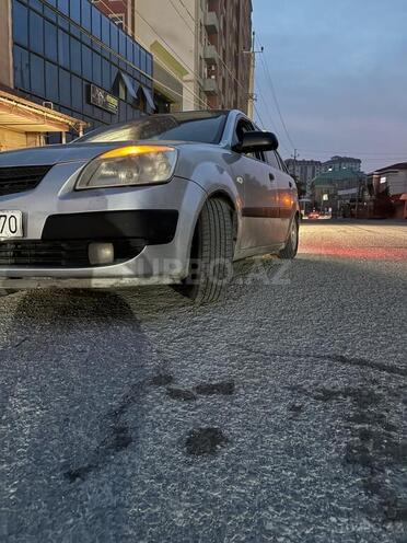 Kia Rio-5
