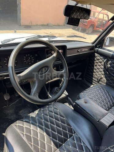 LADA (VAZ) 2107-4