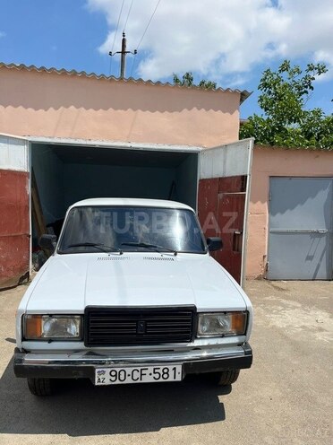 LADA (VAZ) 2107-1