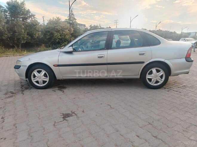 Opel Vectra-2