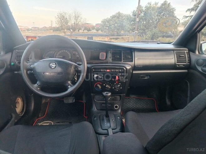 Opel Vectra-6