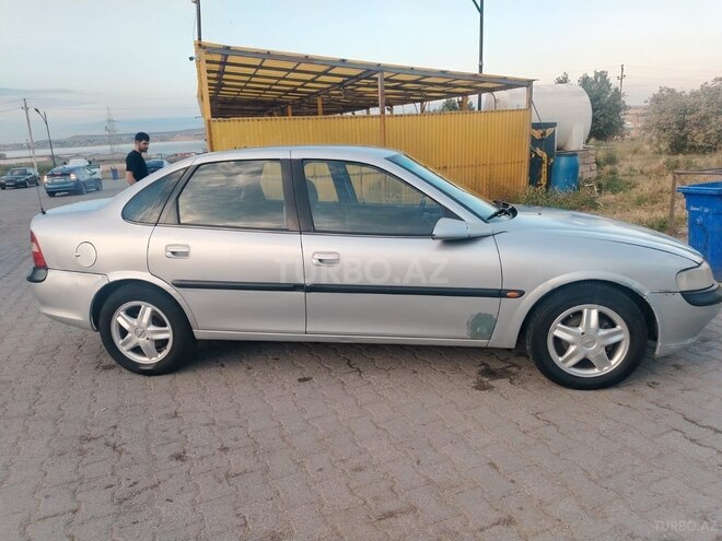 Opel Vectra-3
