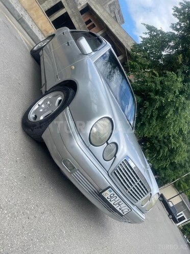 Mercedes E 230-2