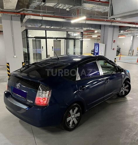 Toyota Prius-8