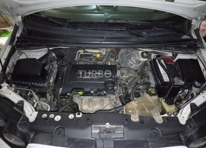 Chevrolet Aveo-10