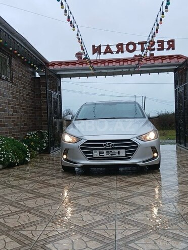 Hyundai Avante-1