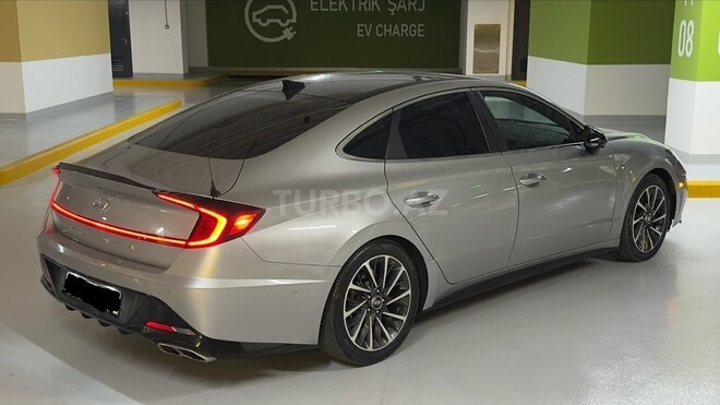 Hyundai Sonata-5