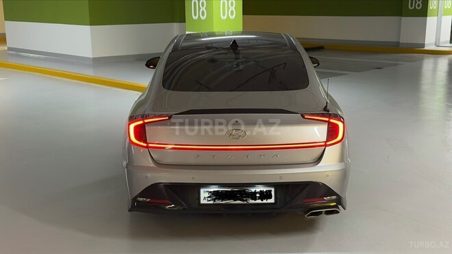 Hyundai Sonata-2