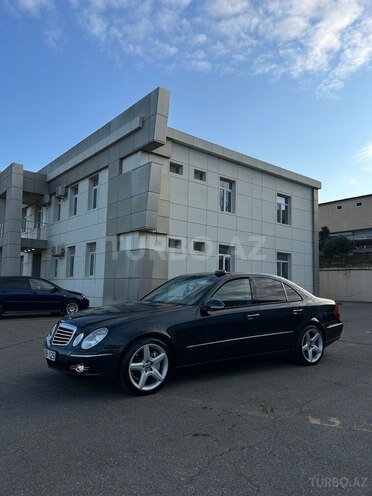 Mercedes E 240-10