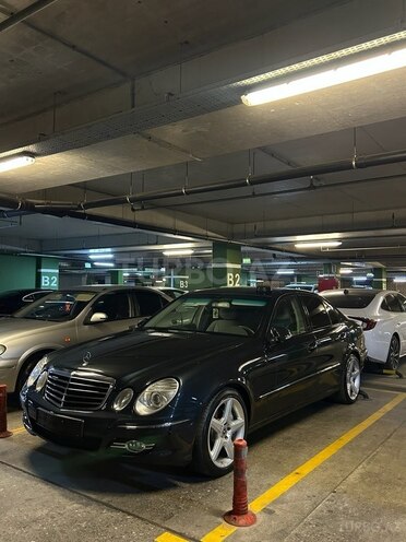 Mercedes E 240-9