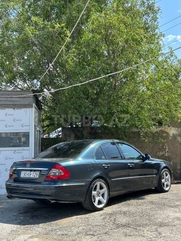 Mercedes E 240-12