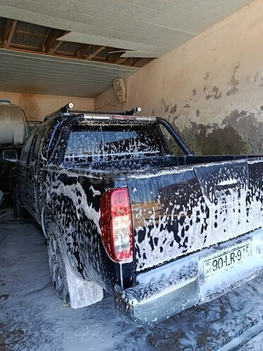 Nissan Navara-5