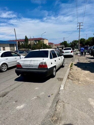Daewoo Nexia-2