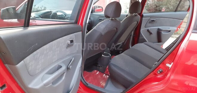 Kia Rio-10