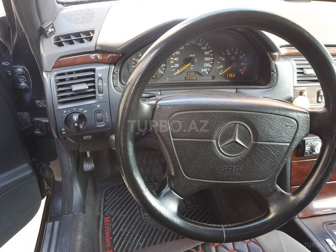 Mercedes E 230-8
