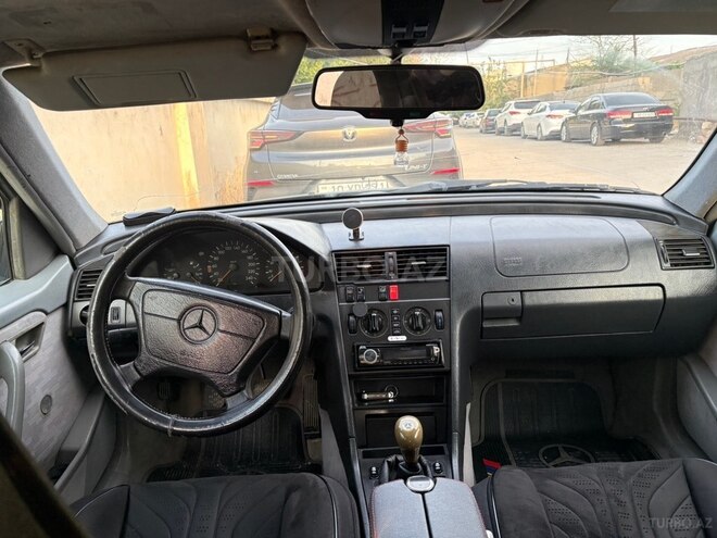 Mercedes C 180-7