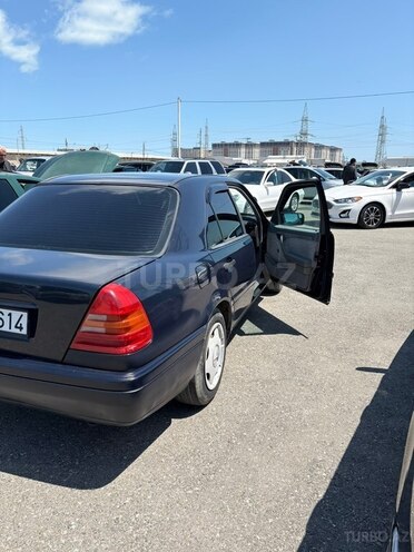 Mercedes C 180-3