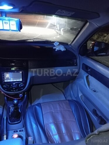 Daewoo Gentra-12