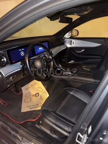 Mercedes E 200 4MATIC-6