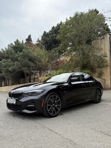 BMW 330e-4