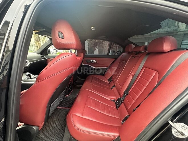 BMW 330e-16