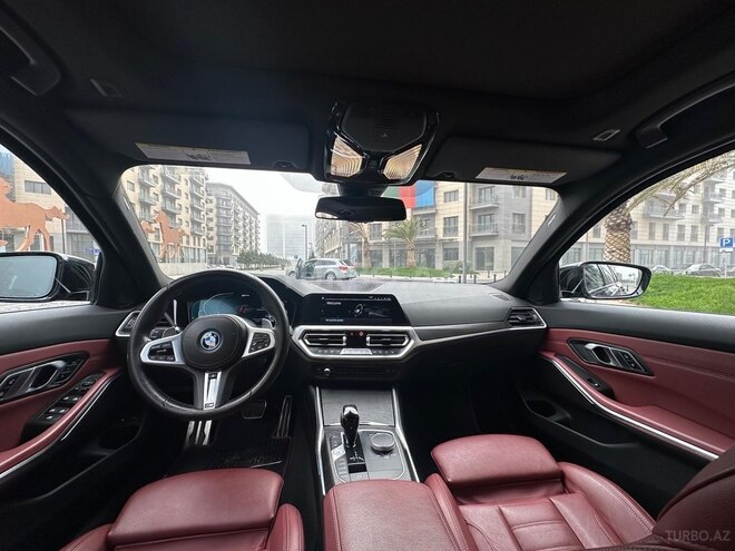 BMW 330e-15