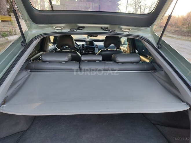 Toyota Prius-10