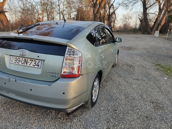 Toyota Prius-7