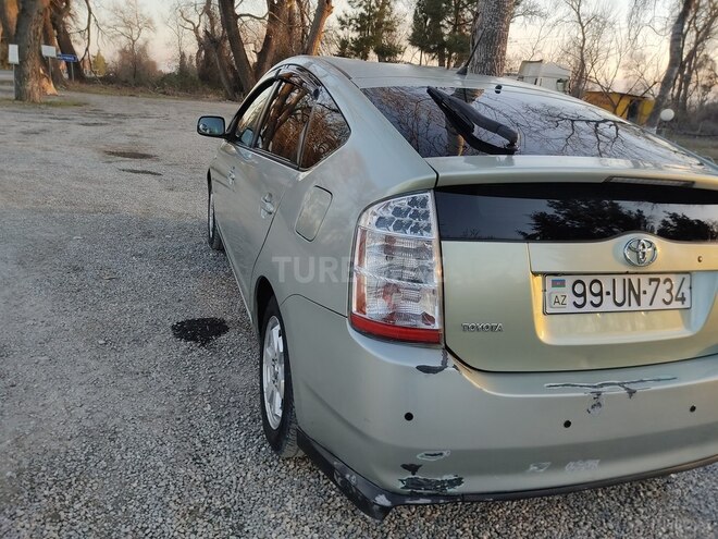 Toyota Prius-6