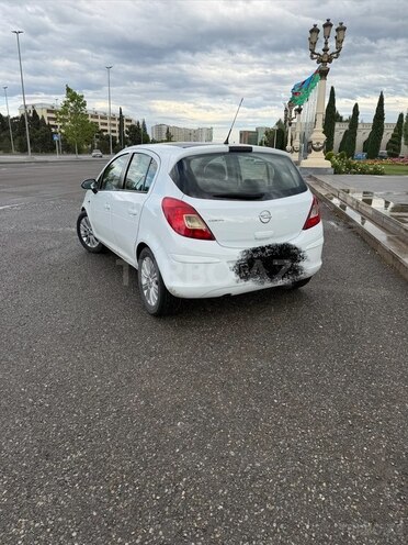 Opel Corsa-3