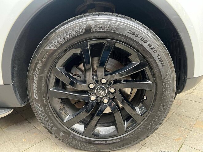 Land Rover Discovery-5