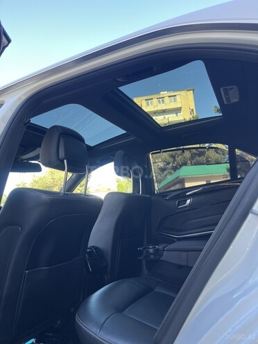 Mercedes E 350-10