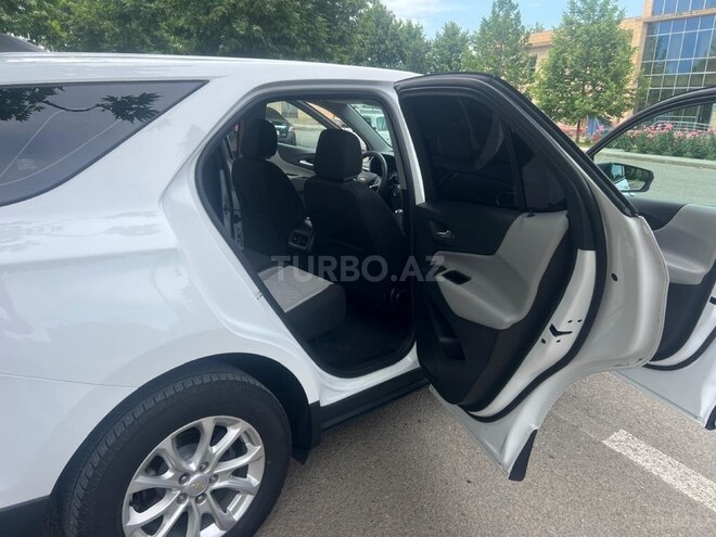 Chevrolet Equinox-12