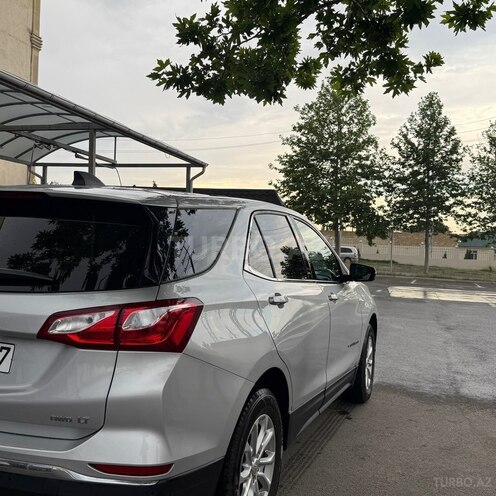 Chevrolet Equinox-4