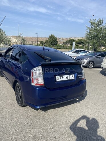 Toyota Prius-2