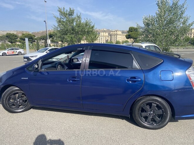 Toyota Prius-3